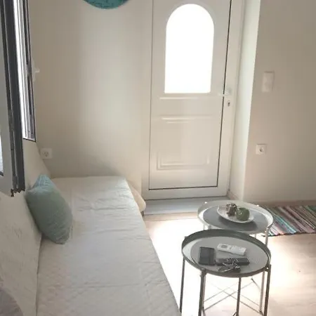 Ferienwohnung House With Yard In Center Of Kalamata Exterior foto
